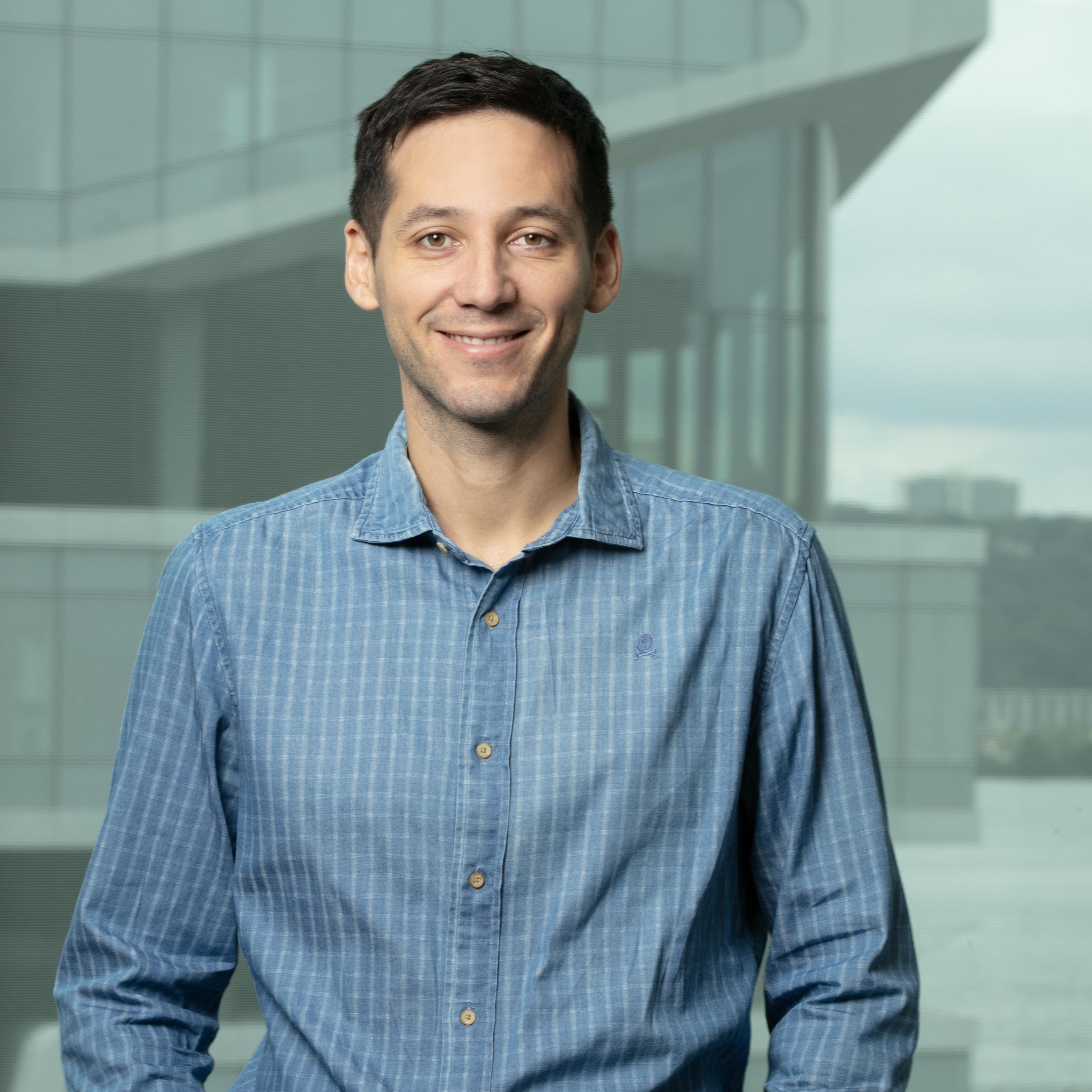 crist-bal-otero-columbia-business-school